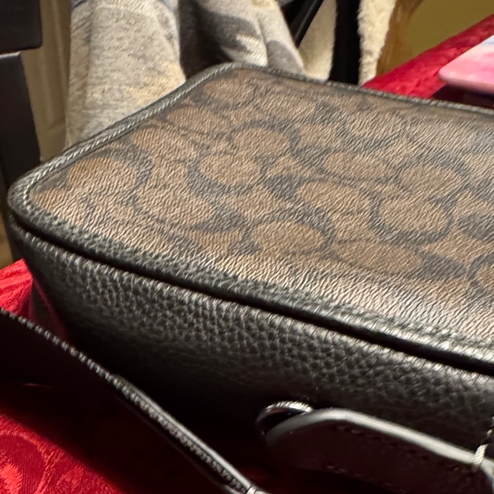 Coach Men's Dark Brown Messenger Bag - Picture 3 of 5